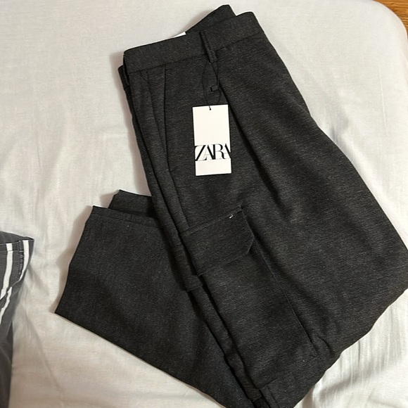 Zara Relaxed Cargo - Picture 2 of 3